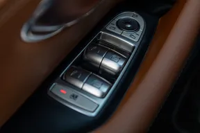 Mercedes-Benz E-Class 300 2022