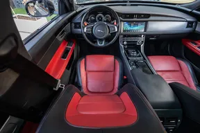 Jaguar XF 2020
