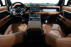 Land Rover Defender 110 2023
