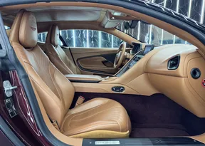 Aston Martin DB11 2018