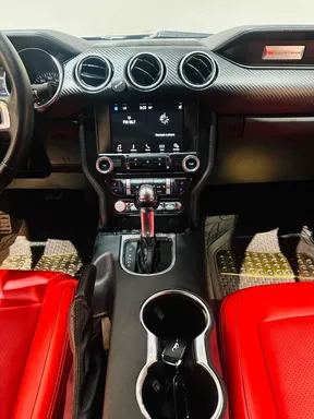 Ford Mustang 2021