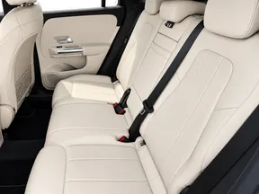Mercedes-Benz GLA 200 2021