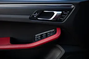 Porsche Macan T 2022