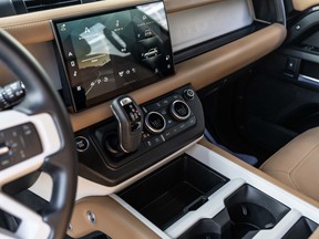 Land Rover Defender 110 2025