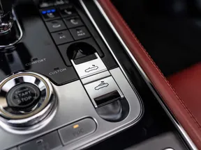 Bentley Continental GTC 2023