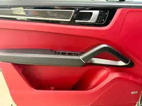 Porsche Cayenne Turbo 2020