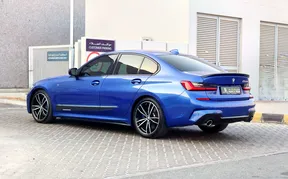 BMW 3 Series 330 2019