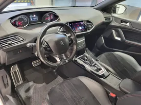 Peugeot 308 2021