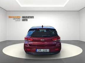 Hyundai i30 2021