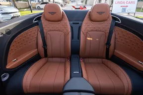 Bentley Continental GTC 2022