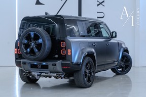 Land Rover Defender 110 2023
