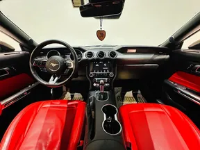 Ford Mustang 2021