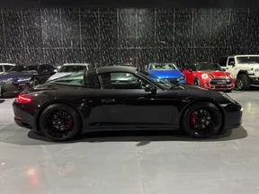 Porsche 911 Targa 4 GTS 2019