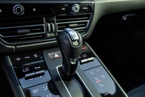 Porsche Macan GTS 2024