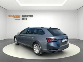 Škoda Superb Combi 2016