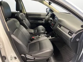 Mitsubishi Outlander / Airtek 2019