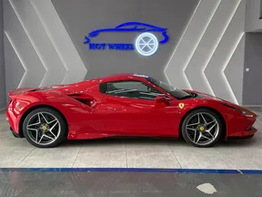 Ferrari F8 Spider 2023