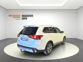 Mitsubishi Outlander / Airtek 2019