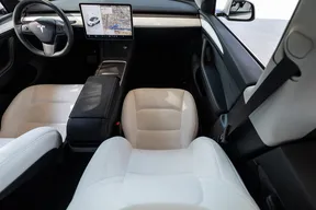 Tesla Model Y Long Range 2023