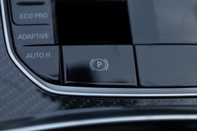 BMW 8 Series M850 2022