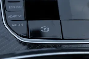 BMW 8 Series M850 2022