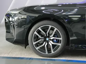 BMW 7 Series 735 2023