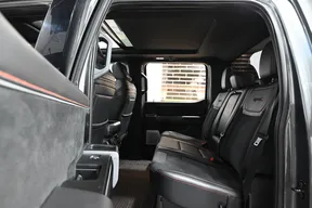 Ford F-150 Raptor R 2025