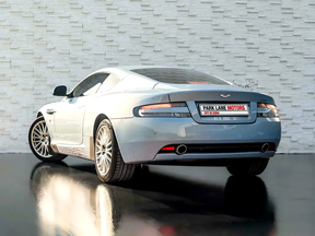 Aston Martin DB9 2010