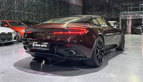 Aston Martin DB11 2018