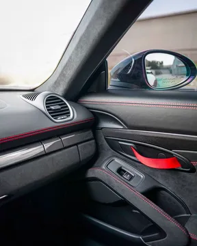 Porsche Cayman 718 GT4 2020