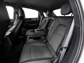 Porsche Cayenne Turbo GT 2025