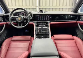 Porsche Panamera 4S E-Hybrid 2025
