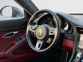 Porsche 911 Carrera GTS 2019