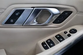 BMW 3 Series 330 2019