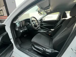 Hyundai Elantra / Avante 2025
