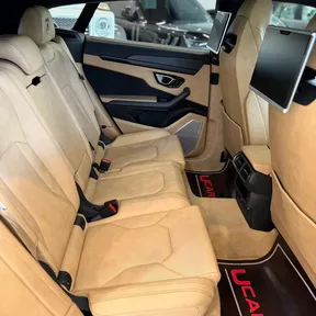 Lamborghini Urus 2021