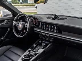 Porsche 911 Carrera 2025