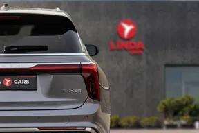 Hongqi E-HS9 2024