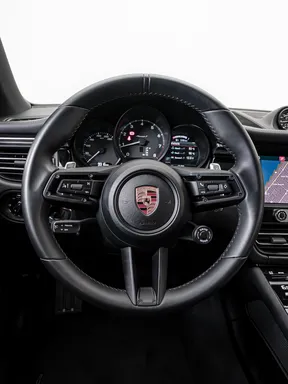 Porsche Macan T 2025