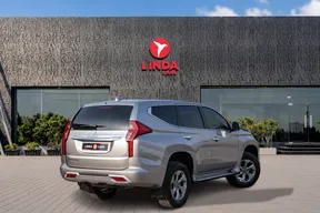 Mitsubishi Montero Sport 2025