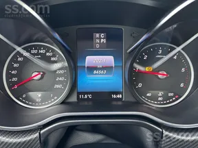 Mercedes-Benz V-Class 300 2022