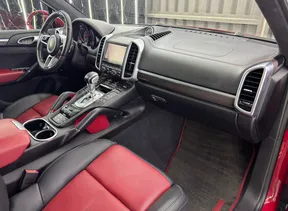 Porsche Cayenne GTS 2016