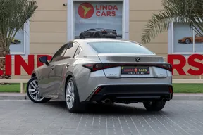 Lexus IS 300 2021