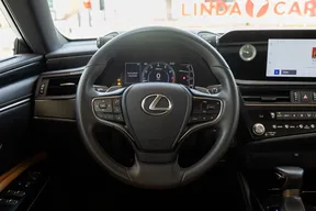Lexus ES 350 2023