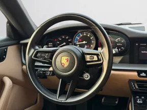 Porsche 911 Carrera 4 2024