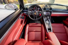Porsche Cayman 718 2024