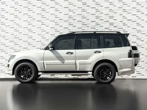 Mitsubishi Pajero / Shogun / Montero 2020