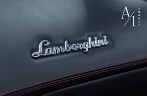 Lamborghini Aventador 2014