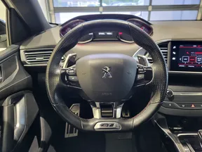 Peugeot 308 2021
