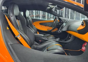 McLaren 570S 2016